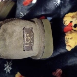 Lightly Used Grey UGG Boots